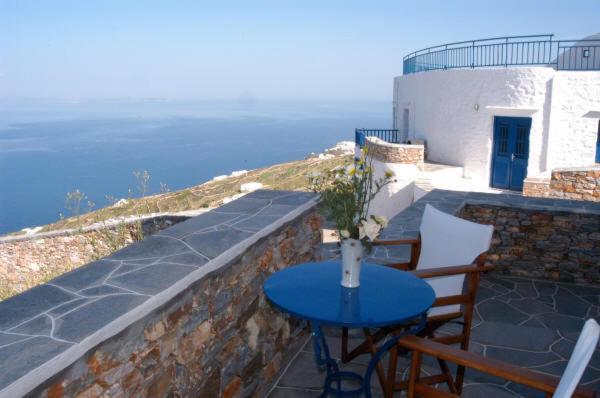 Windmill Villas Artemonas Zimmer foto